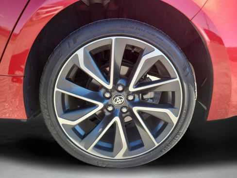 Used 2020 Toyota Corolla SE image 29