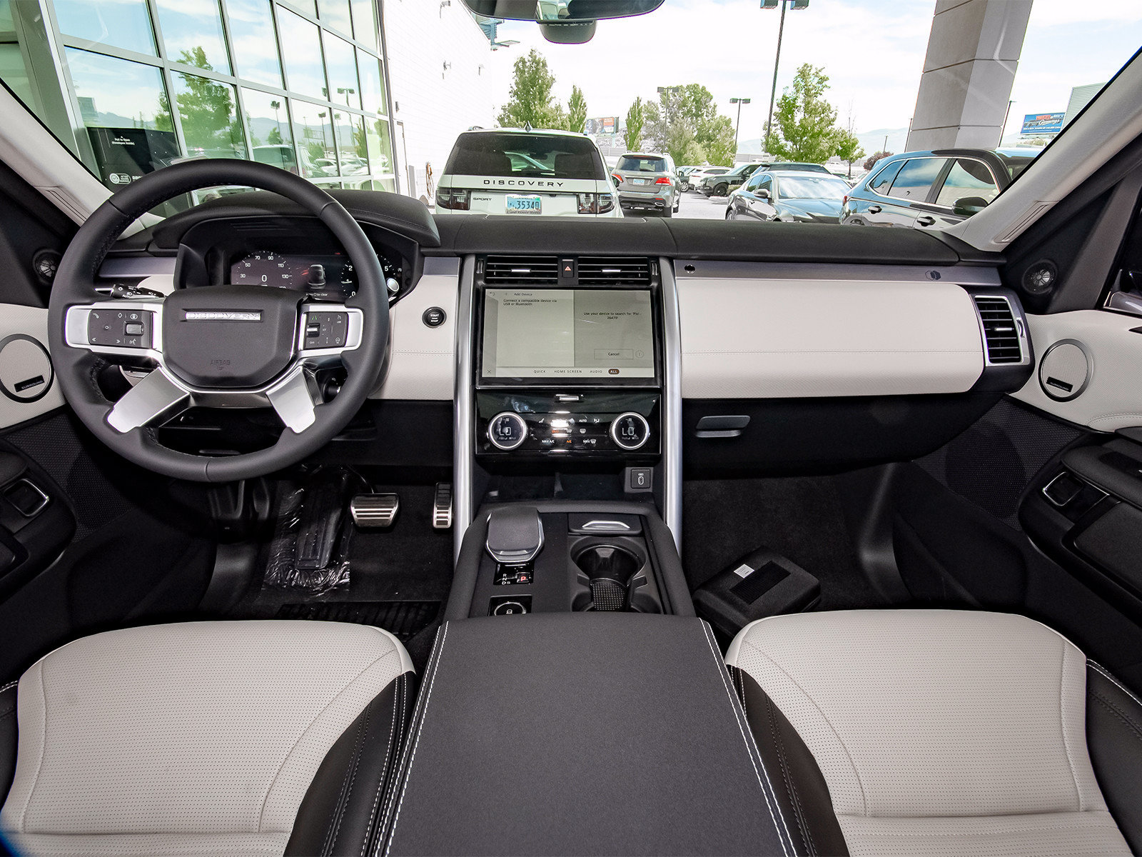 New 2026 Land Rover Discovery Limited Edition AWD/4WD image 38