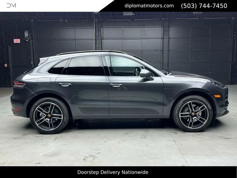 Used 2020 Porsche Macan S w/ Premium Package Plus image 7