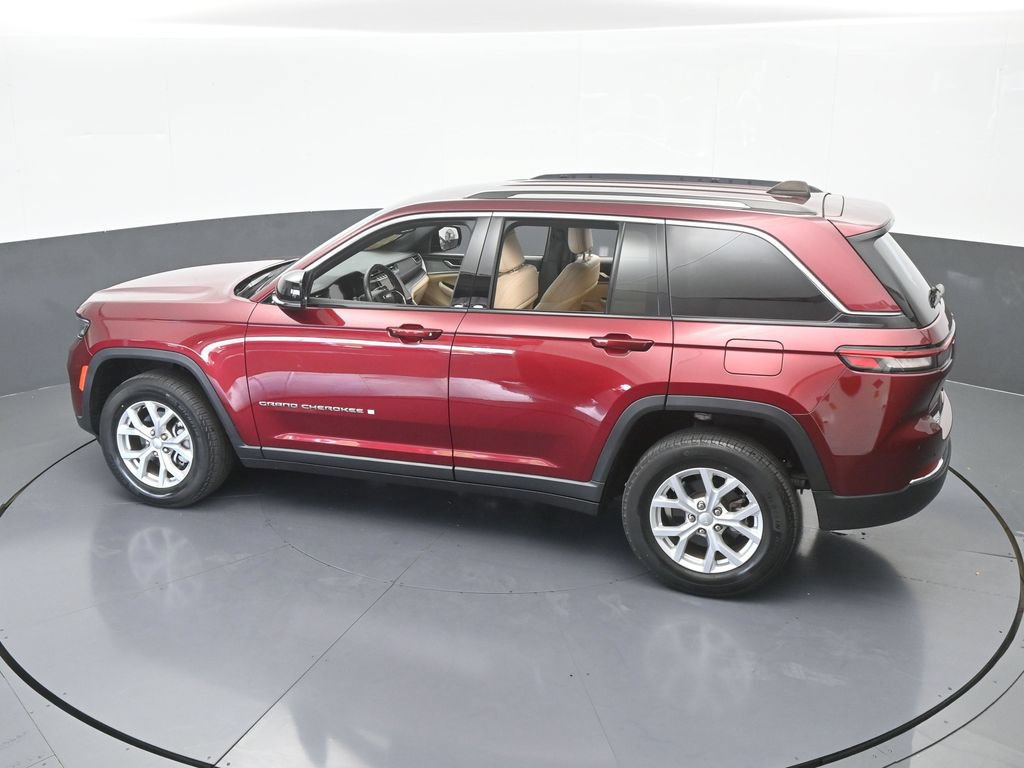 Used 2023 Jeep Grand Cherokee Limited w/ Trailer Tow Prep Group (B) RWD image 49