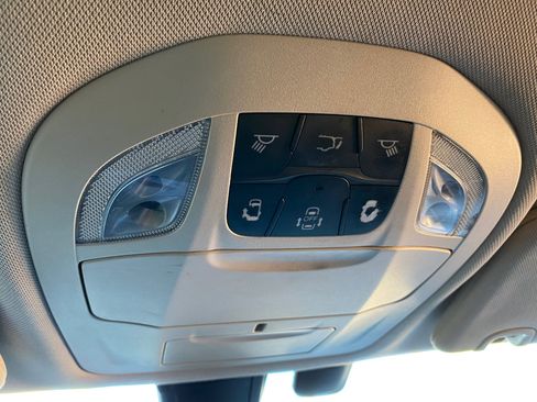 Used 2017 Chrysler Pacifica Touring-L image 62