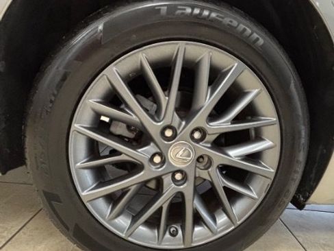 Used 2018 Lexus ES 350 w/ Premier Package FWD image 17