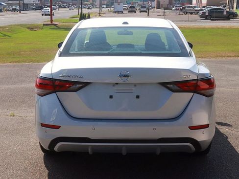 Used 2022 Nissan Sentra SV FWD image 6