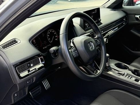 Used 2025 Honda Civic Sport image 13