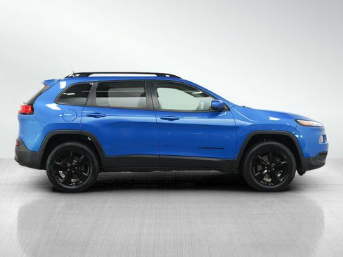 Used 2018 Jeep Cherokee Limited w/ High Altitude Package AWD/4WD image 6