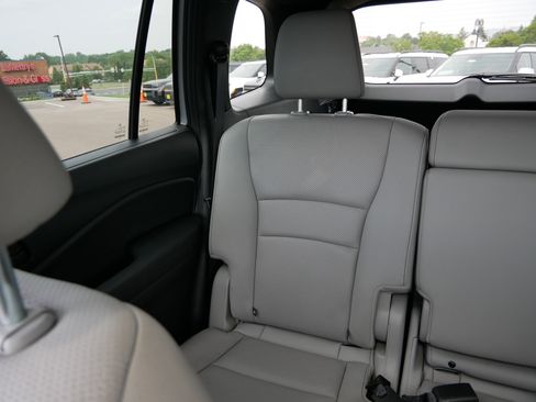 Used 2023 Honda Passport EX-L image 12