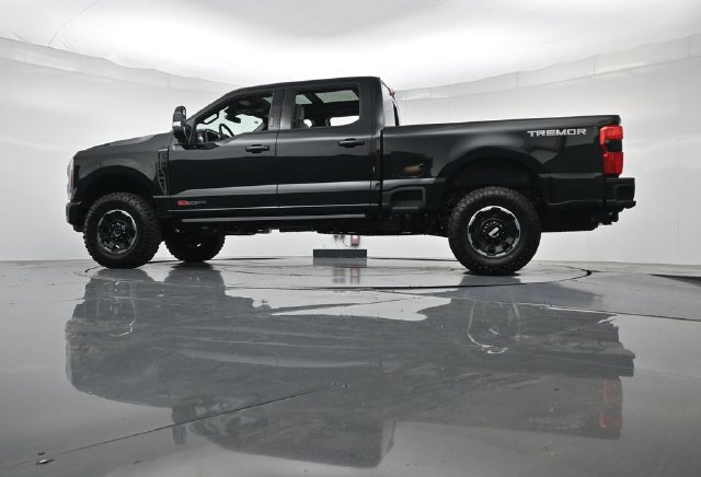 New 2026 Ford F250 Platinum w/ Tremor Off-Road Package AWD/4WD image 42