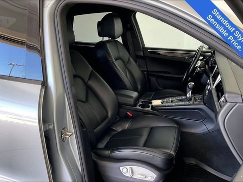 Used 2020 Porsche Macan S image 10