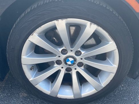 Used 2011 BMW 328i xDrive Sedan AWD/4WD image 24