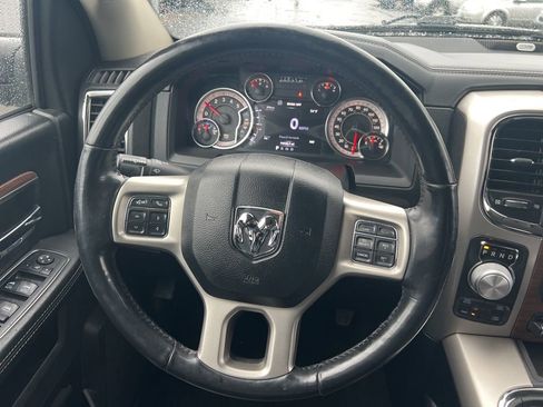 Used 2018 RAM 1500 Laramie w/ Convenience Group image 10