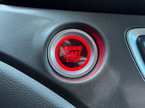 Used 2017 Honda Pilot EX image 23