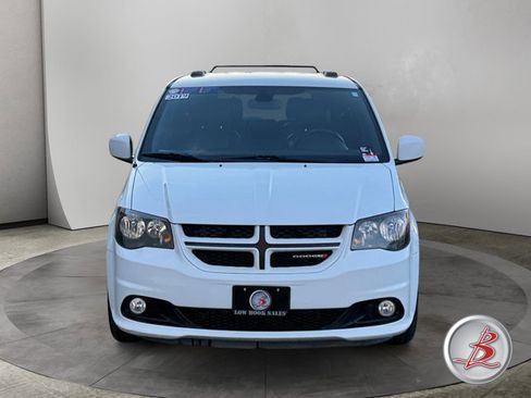 Used 2019 Dodge Grand Caravan GT image 2
