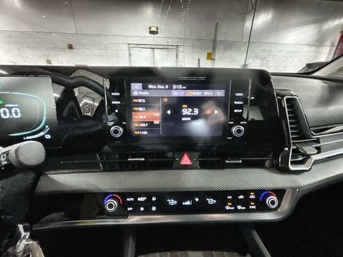 Certified 2023 Kia Sportage LX image 14