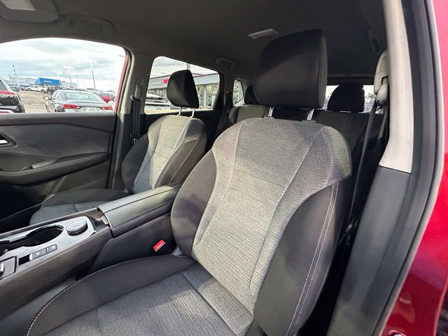 Used 2023 Nissan Rogue SV AWD/4WD image 23