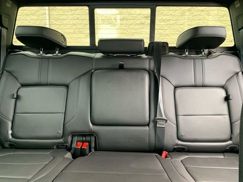 Used 2022 Chevrolet Silverado 3500 High Country w/ Technology Package image 28