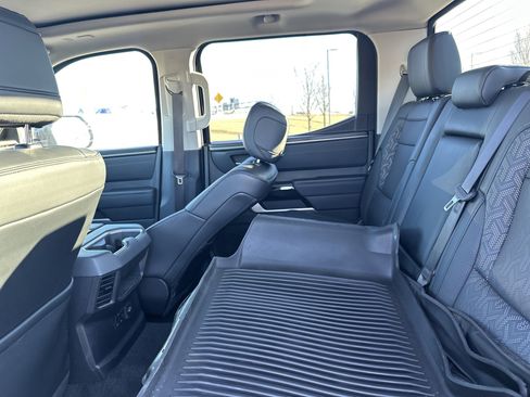 Used 2022 Toyota Tundra Limited image 32