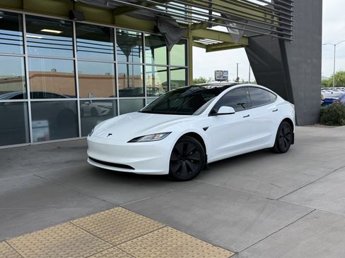 Used 2024 Tesla Model 3 Long Range image 1