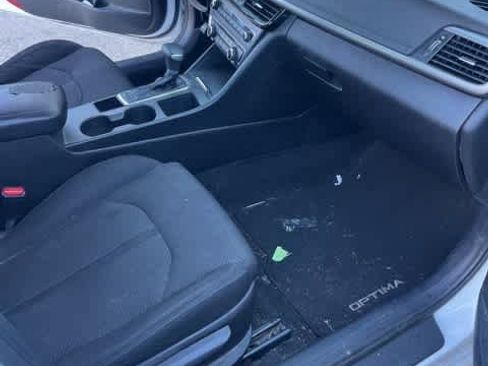 Used 2018 Kia Optima LX image 36