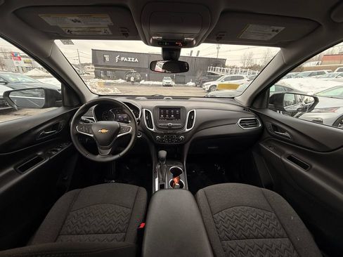 Used 2024 Chevrolet Equinox LT AWD/4WD image 17