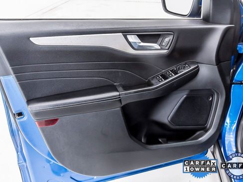 Used 2021 Ford Escape SE image 23