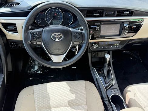 Used 2016 Toyota Corolla LE FWD image 15