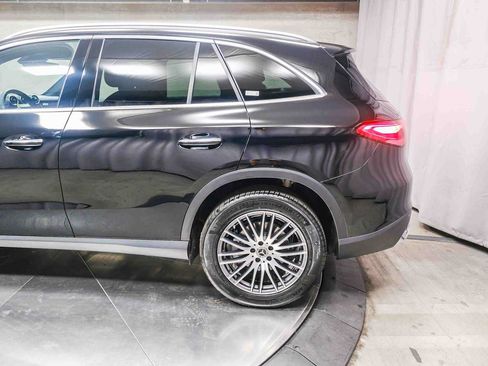 Certified 2026 Mercedes-Benz GLC 300 image 8