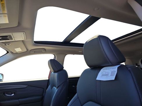 New 2026 Honda Pilot Touring image 10