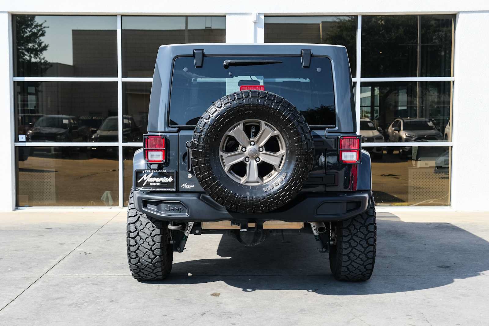 Used 2018 Jeep Wrangler Unlimited Sport AWD/4WD image 10