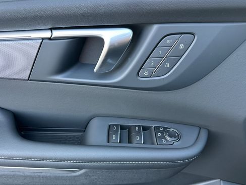 New 2026 Buick Enclave Sport Touring w/ Power Package image 9