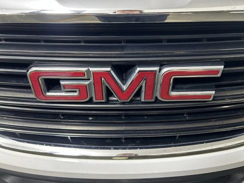 Used 2020 GMC Terrain SLE FWD image 10