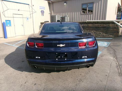 Used 2010 Chevrolet Camaro LT w/ RS Package RWD image 5