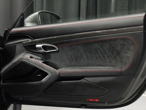Certified 2018 Porsche 718 Cayman GTS RWD image 16
