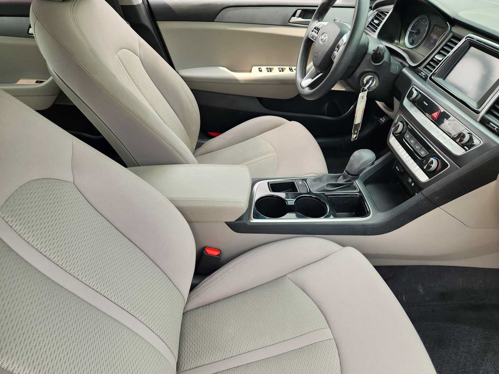 Used 2018 Hyundai Sonata SE FWD image 13