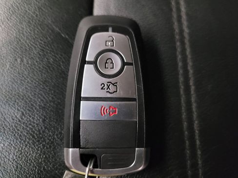 Used 2015 Ford Edge SEL w/ Equipment Group 201A AWD/4WD image 32