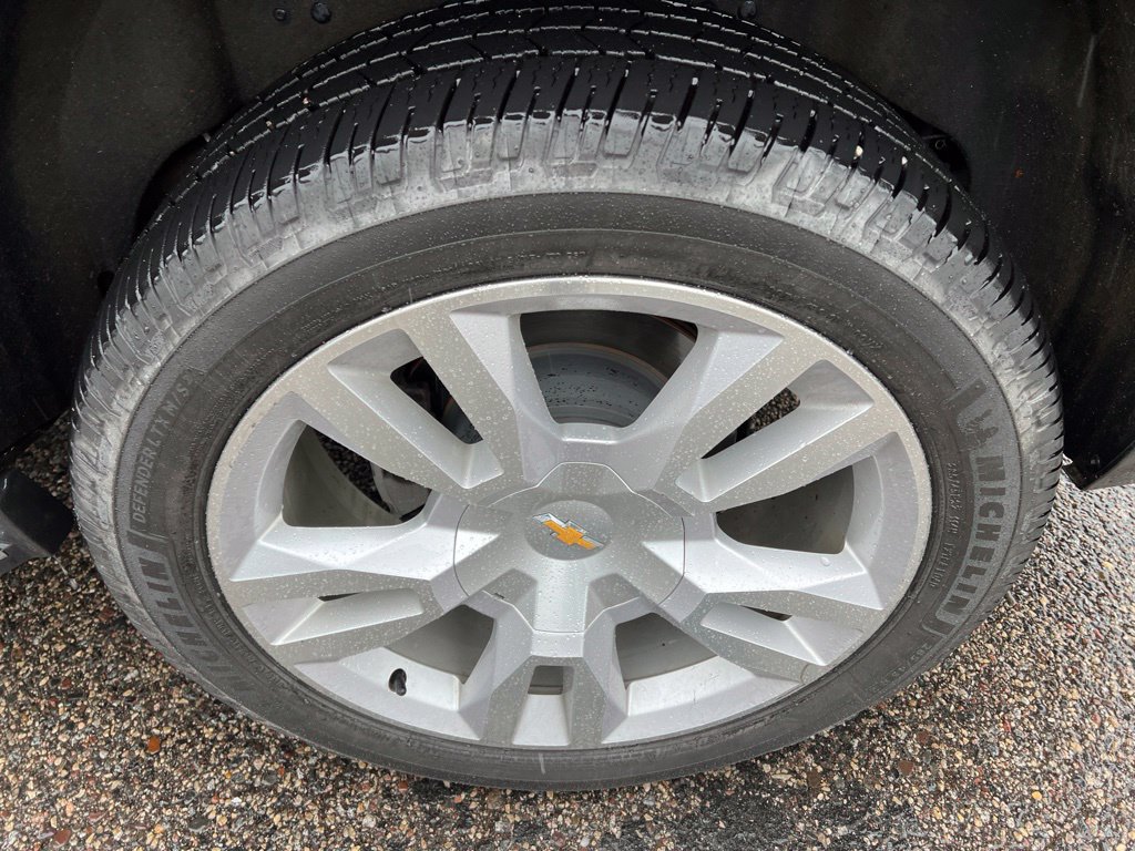Used 2017 Chevrolet Tahoe Premier AWD/4WD image 15