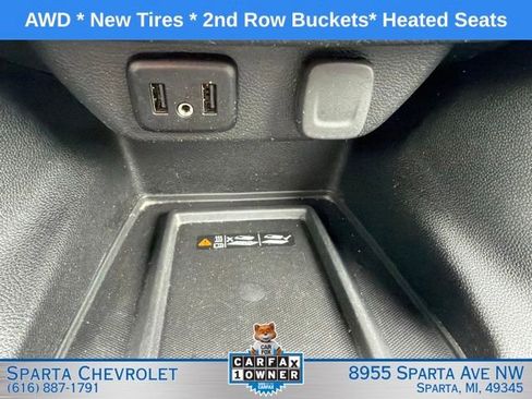 Used 2023 Chevrolet Traverse LT w/ Rear Camera Mirror Package AWD/4WD image 18