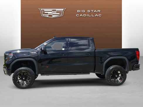 Used 2024 GMC Sierra 1500 AT4 w/ Technology Package AWD/4WD image 2