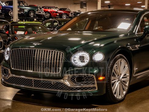 Used 2023 Bentley Flying Spur Azure AWD/4WD image 23