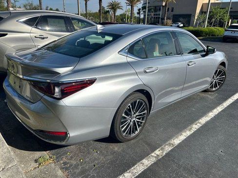 Certified 2025 Lexus ES 300h w/ Premium Package FWD image 5