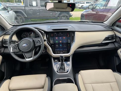 Used 2025 Subaru Outback Limited AWD/4WD image 9