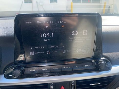 Certified 2023 Kia Forte LXS image 9