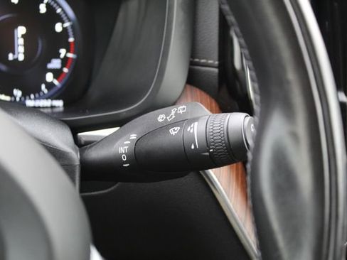 Used 2020 Volvo XC60 T6 Inscription w/ Protection Package AWD/4WD image 19