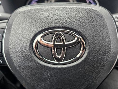 Used 2022 Toyota RAV4 XSE image 32