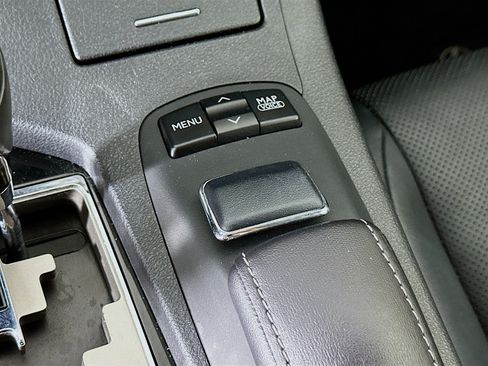 Used 2013 Lexus ES 350 w/ Luxury Pkg FWD image 26