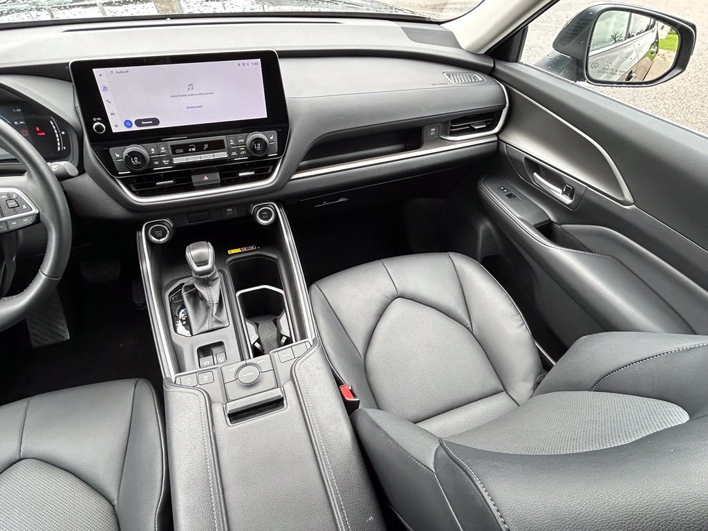 Used 2026 Toyota Grand Highlander FWD image 11