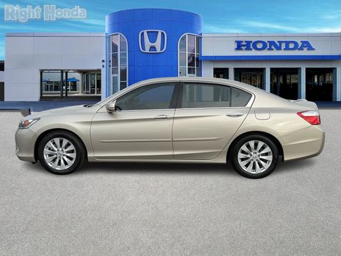 Used 2015 Honda Accord EX image 3