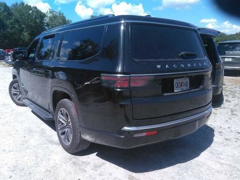Used 2024 Jeep Wagoneer L Series II RWD image 2