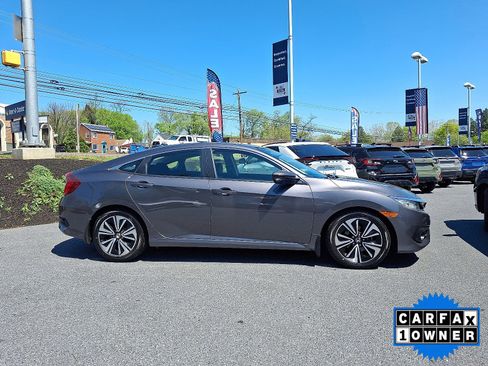 Used 2017 Honda Civic EX-T image 9