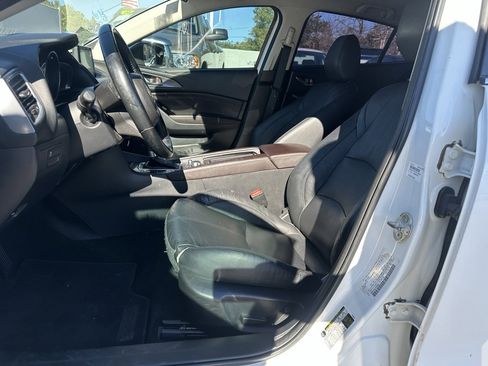 Used 2018 MAZDA MAZDA3 Grand Touring image 9