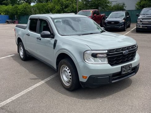Used 2023 Ford Maverick XL FWD image 3